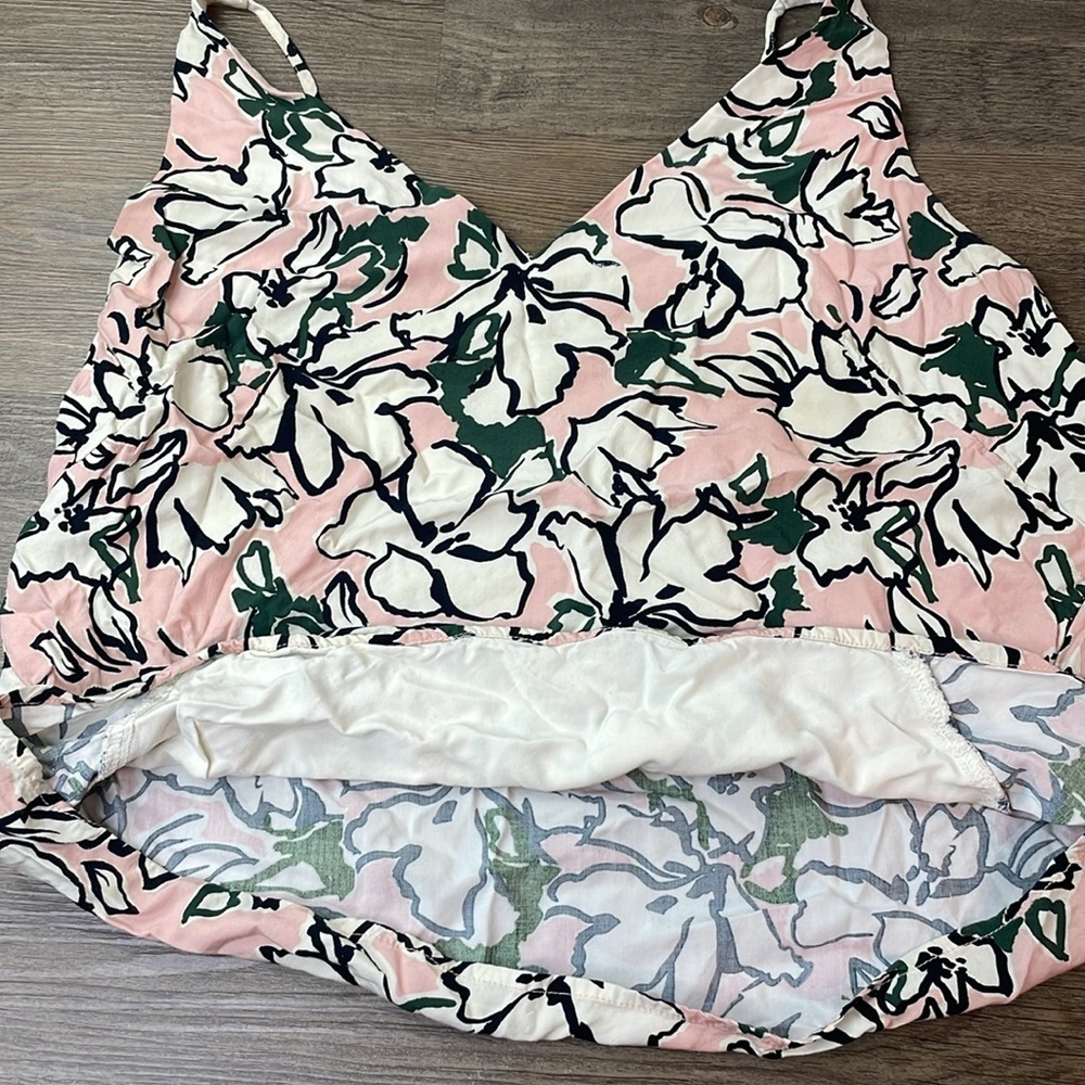 Banana Republic Factory Women’s Pink Cream Cropped Floral Tank Blouse, Large - Picture 6 of 9